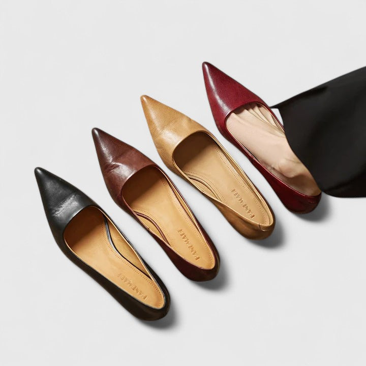 Theresa | Classic Pointed Kitten Heels